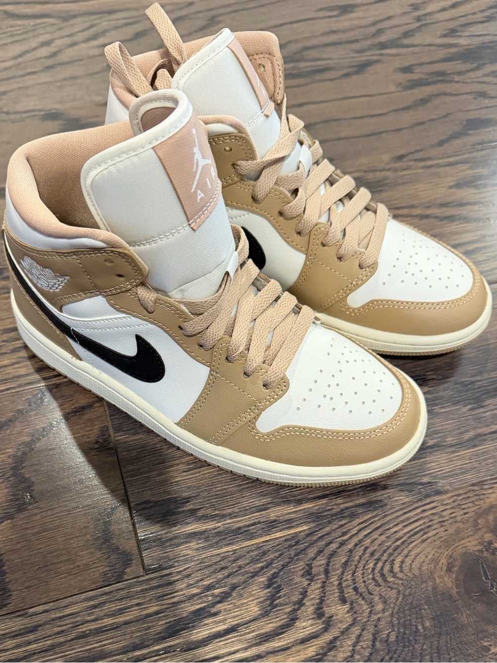 Nike Air Jordan 1 Mid Women’s Sneakers – Size 6 – Like New/Never Worn